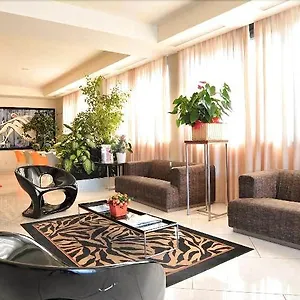 Inn Hotel Hotel