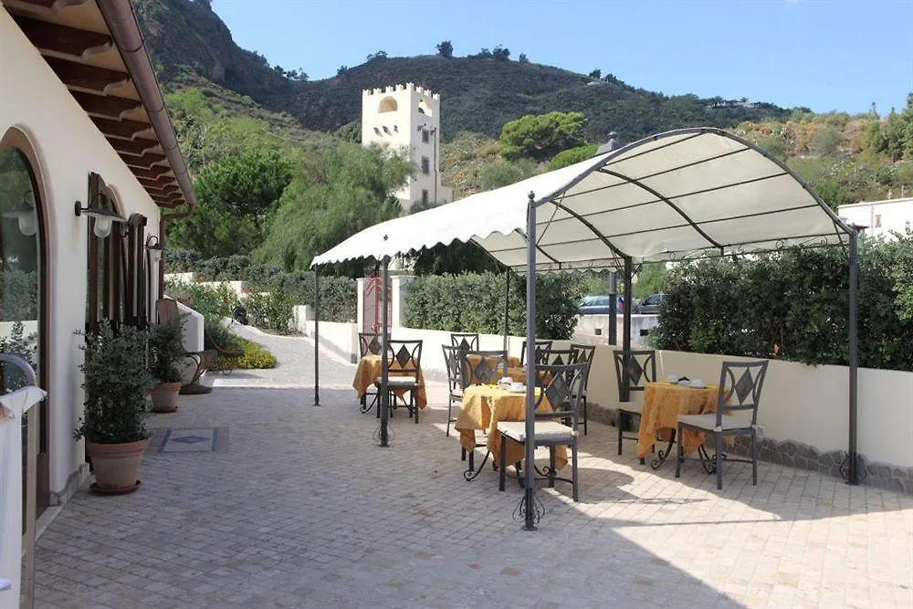 Hotel Borgo Eolie Λίπαρι 3*,